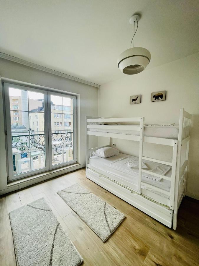 4 Llullat - City Center Apartment Prishtine Bagian luar foto